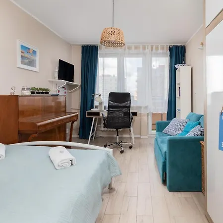 Turquoise With Balcony In Downtown By Renters *